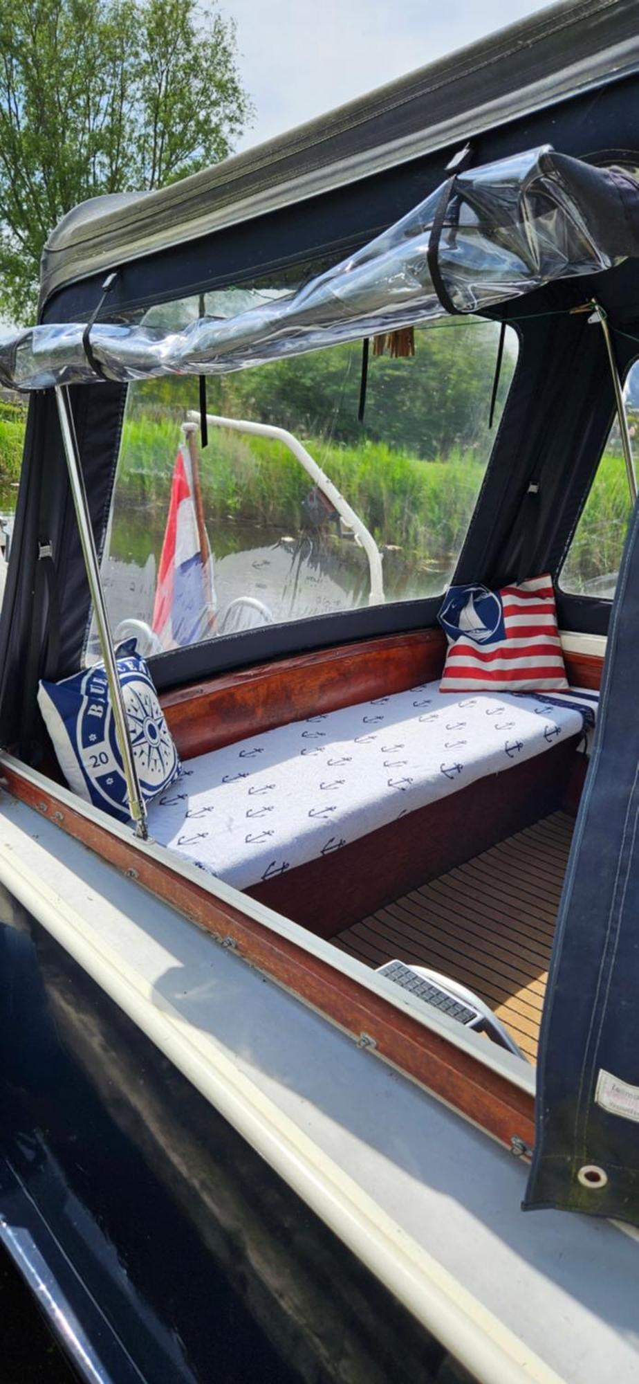 Boat Allemansfreon - Kamperen Op Het Water - Niet Om Mee Te Varen - Read Host Profile-Lees Hostprofiel Jutrijp ภายนอก รูปภาพ